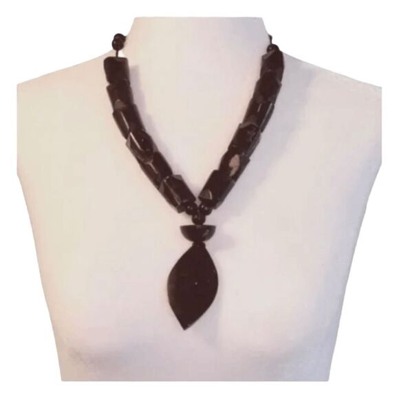 Vintage Chunky Wood Beaded Pendant Necklace - Picture 2 of 4